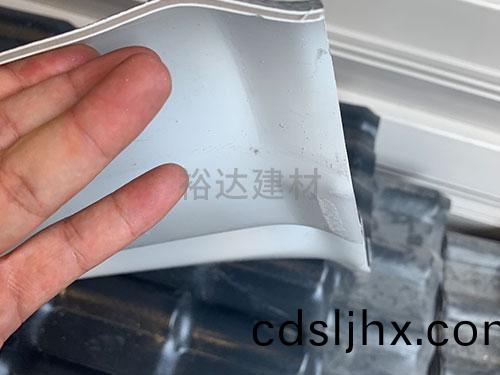 普通料(liao)四(si)層(ceng)樹(shu)脂瓦